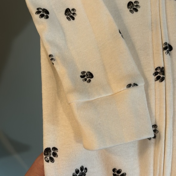 ⭐️NWT - Carter's Cream and Black Paw Print One Piece - Picture 6 of 10
